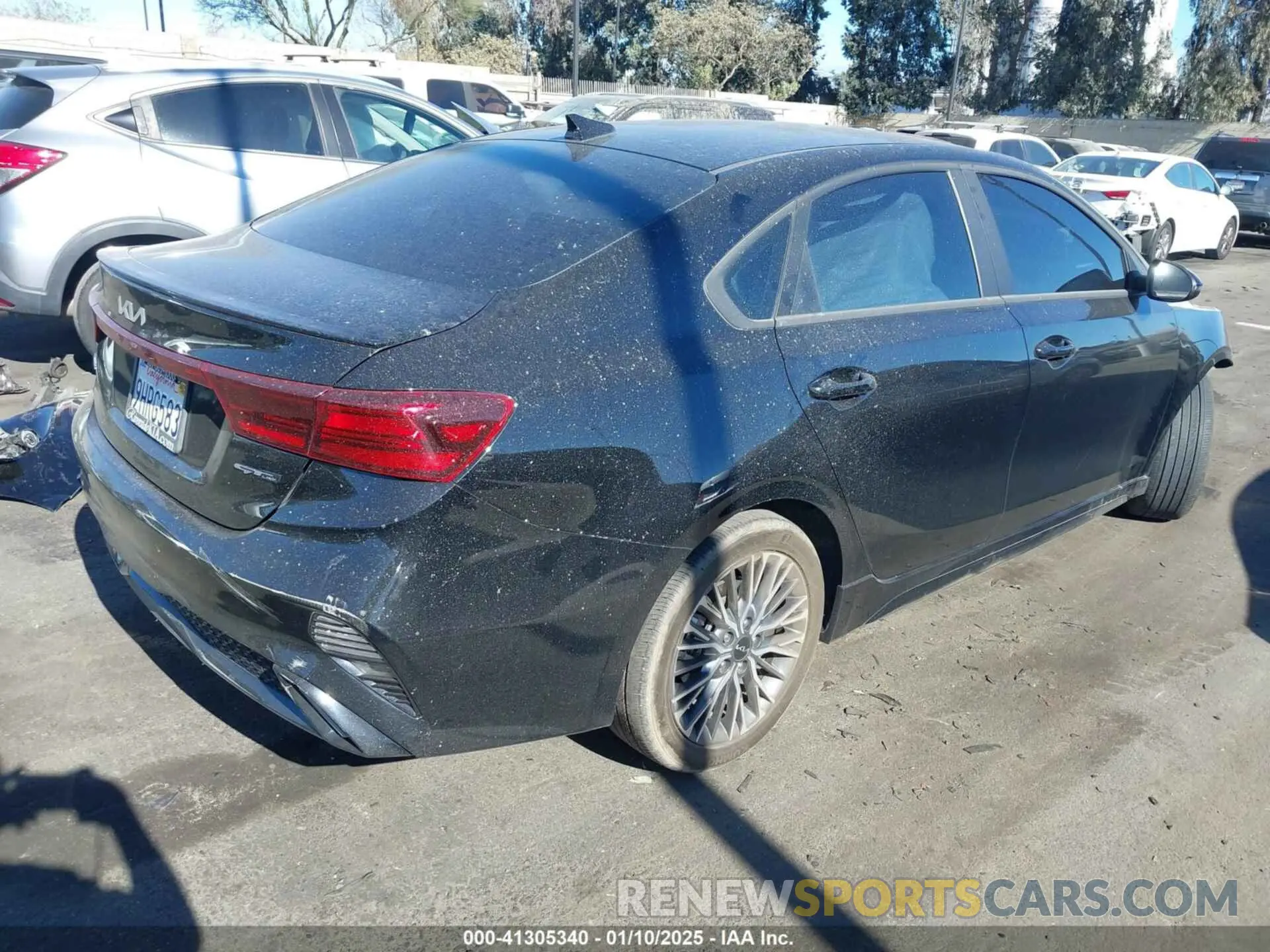 4 fotografías del automóvil dañado 3KPF54AD1PE652793 KIA FORTE 2023