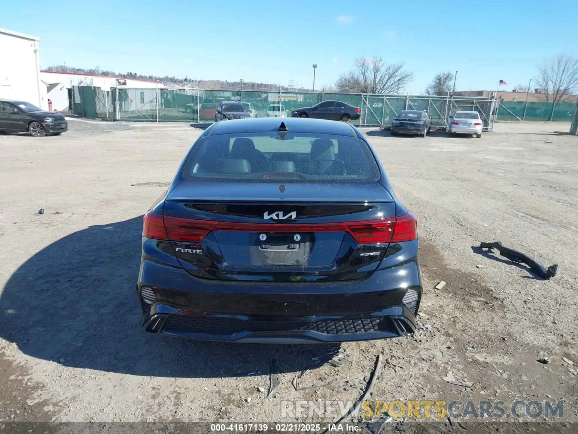 17 fotografías del automóvil dañado 3KPF54AD2PE533568 KIA FORTE 2023