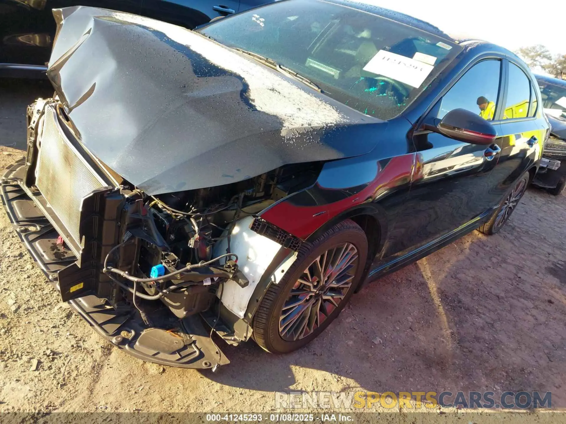 2 fotografías del automóvil dañado 3KPF54AD2PE556767 KIA FORTE 2023