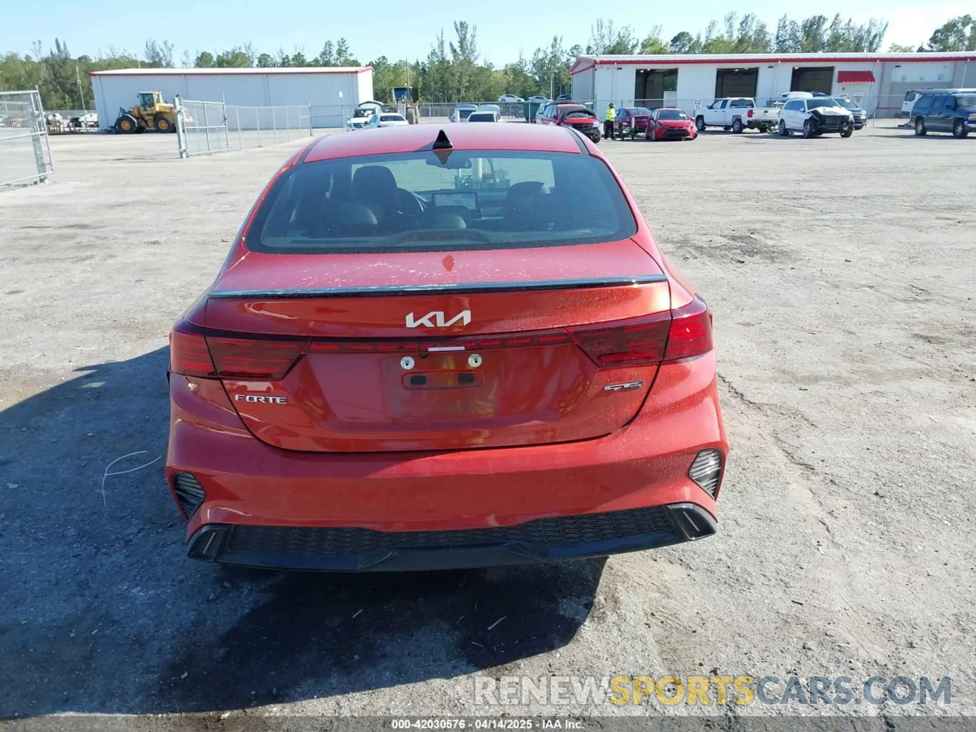 16 fotografías del automóvil dañado 3KPF54AD2PE567445 KIA FORTE 2023