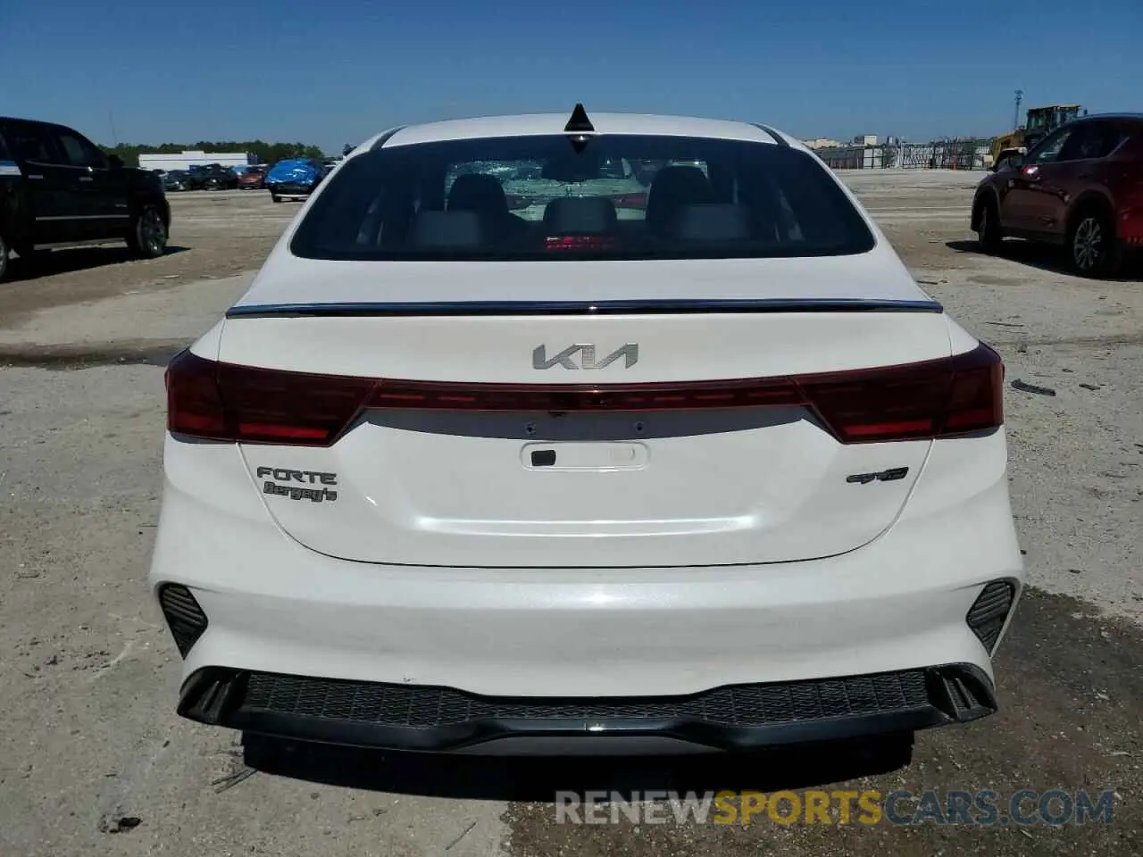 6 fotografías del automóvil dañado 3KPF54AD2PE627806 KIA FORTE 2023