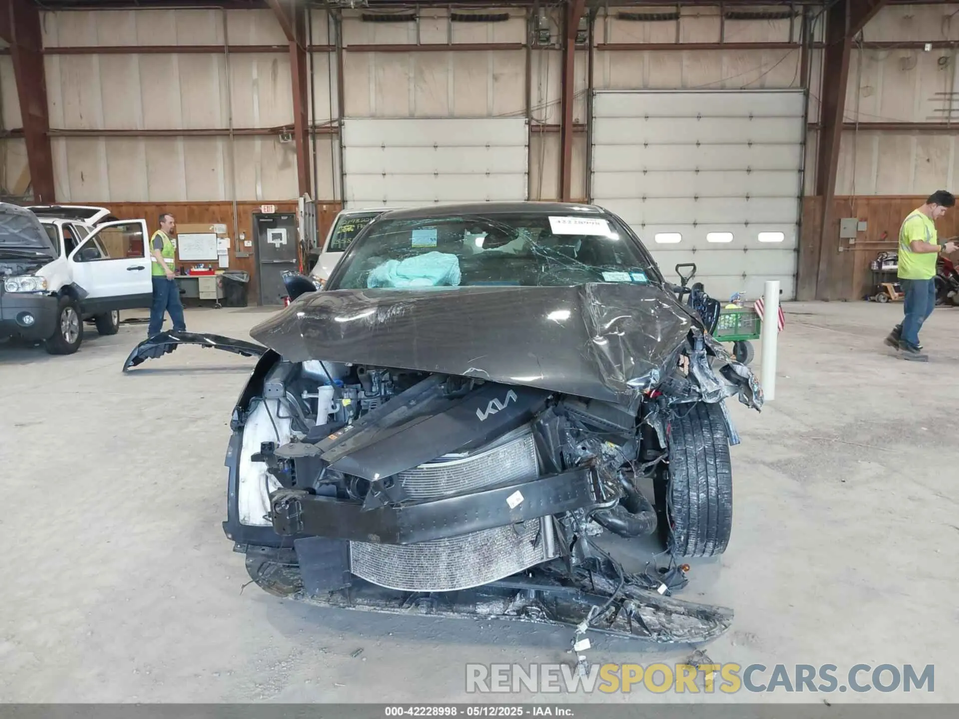12 fotografías del automóvil dañado 3KPF54AD3PE581872 KIA FORTE 2023
