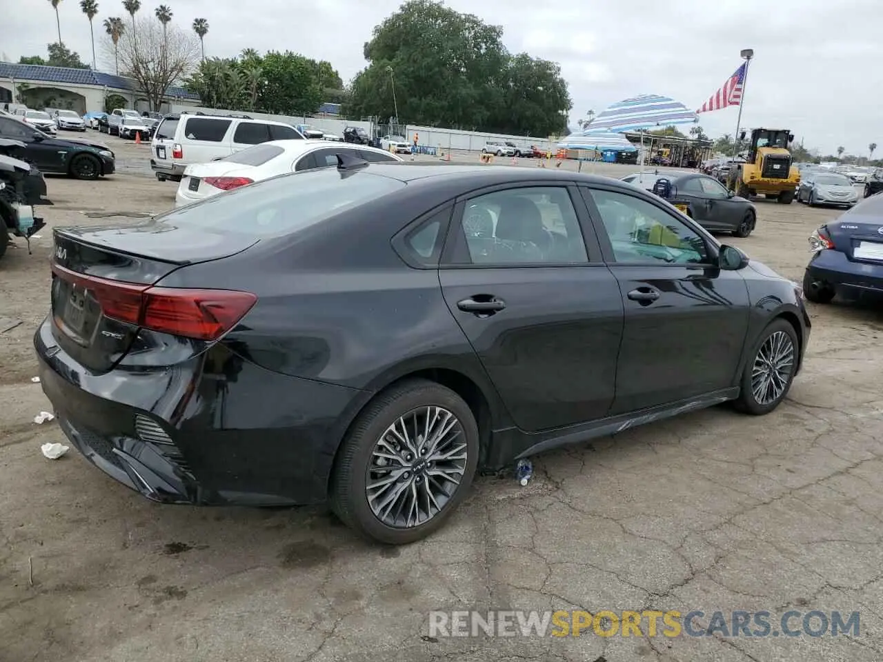 3 fotografías del automóvil dañado 3KPF54AD3PE591348 KIA FORTE 2023