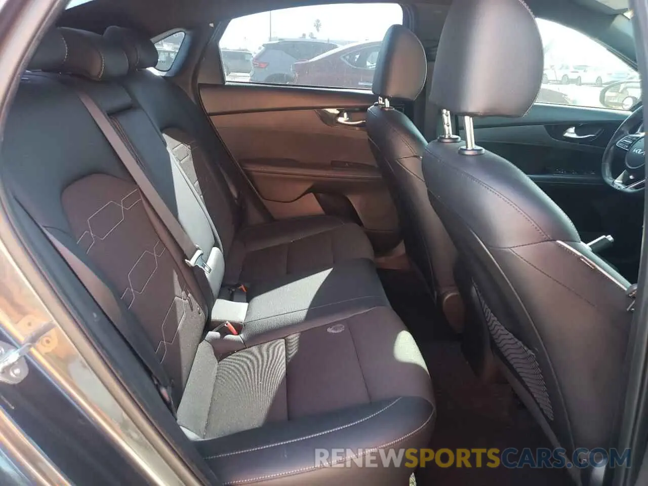 11 fotografías del automóvil dañado 3KPF54AD3PE596551 KIA FORTE 2023