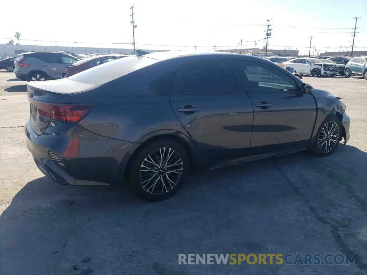 3 fotografías del automóvil dañado 3KPF54AD3PE596551 KIA FORTE 2023