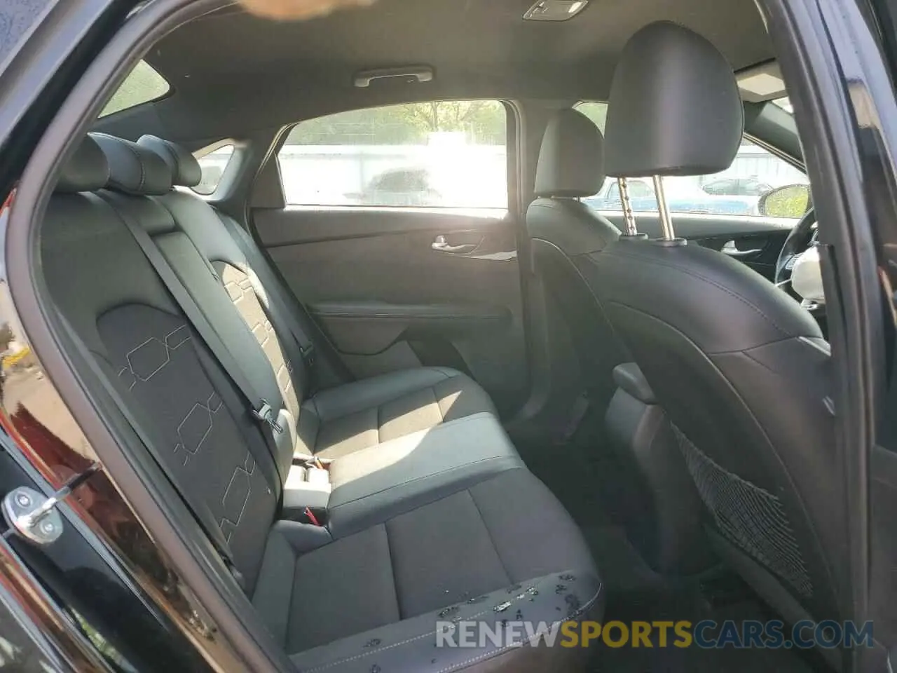 10 fotografías del automóvil dañado 3KPF54AD3PE605930 KIA FORTE 2023