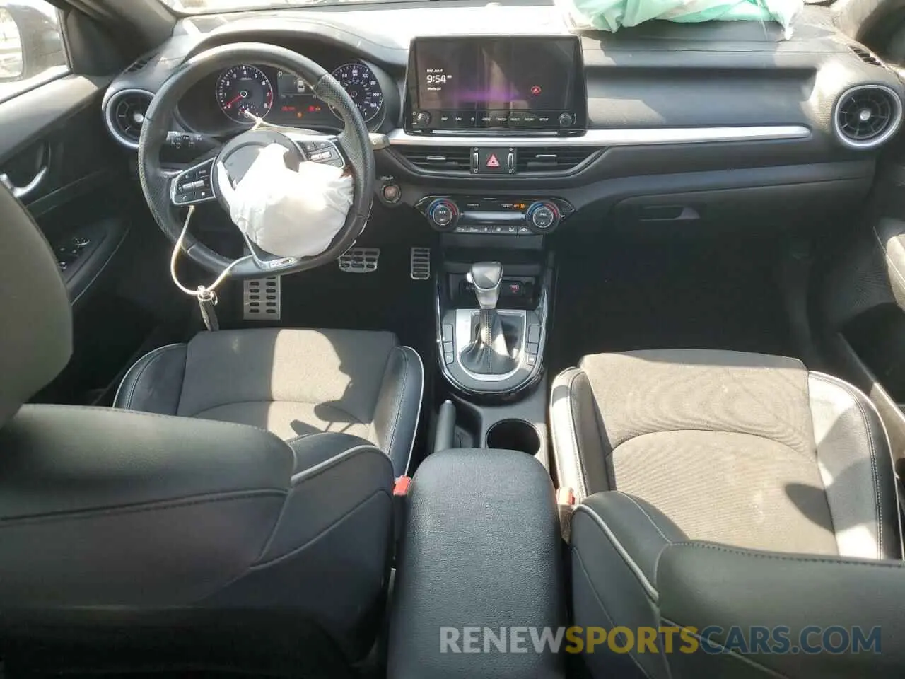 8 fotografías del automóvil dañado 3KPF54AD3PE605930 KIA FORTE 2023