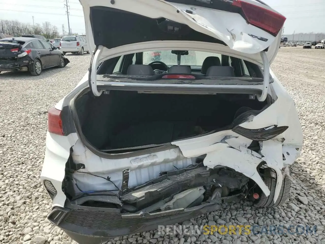 6 fotografías del automóvil dañado 3KPF54AD3PE643190 KIA FORTE 2023
