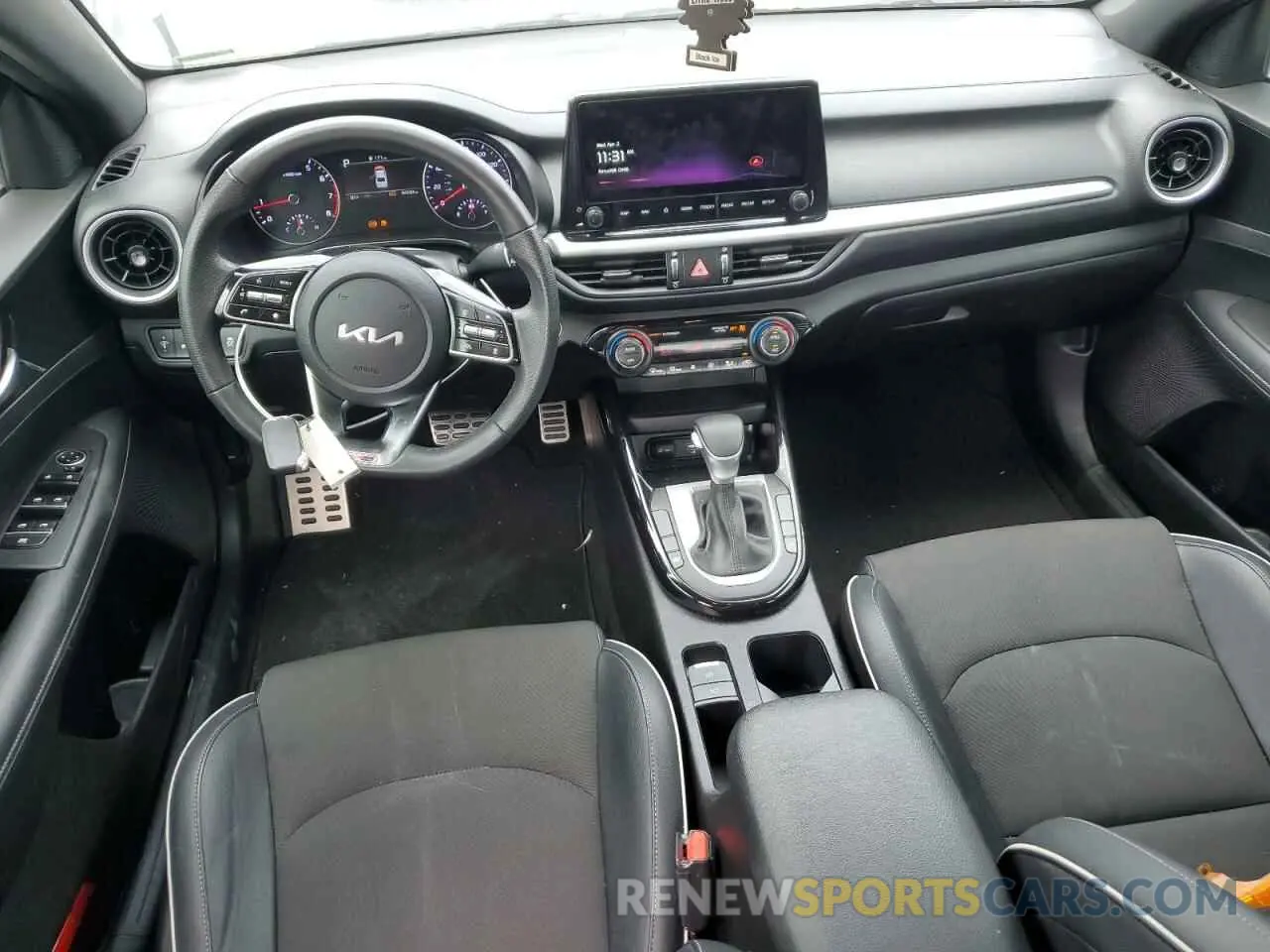 8 fotografías del automóvil dañado 3KPF54AD3PE656361 KIA FORTE 2023
