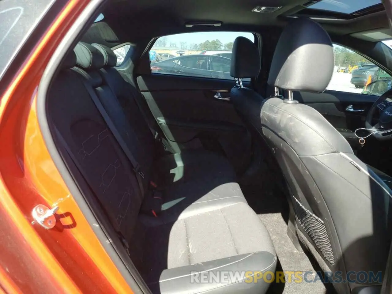 10 fotografías del automóvil dañado 3KPF54AD3PE669871 KIA FORTE 2023