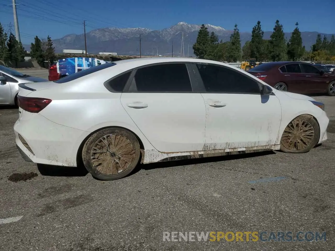 3 fotografías del automóvil dañado 3KPF54AD4PE559234 KIA FORTE 2023