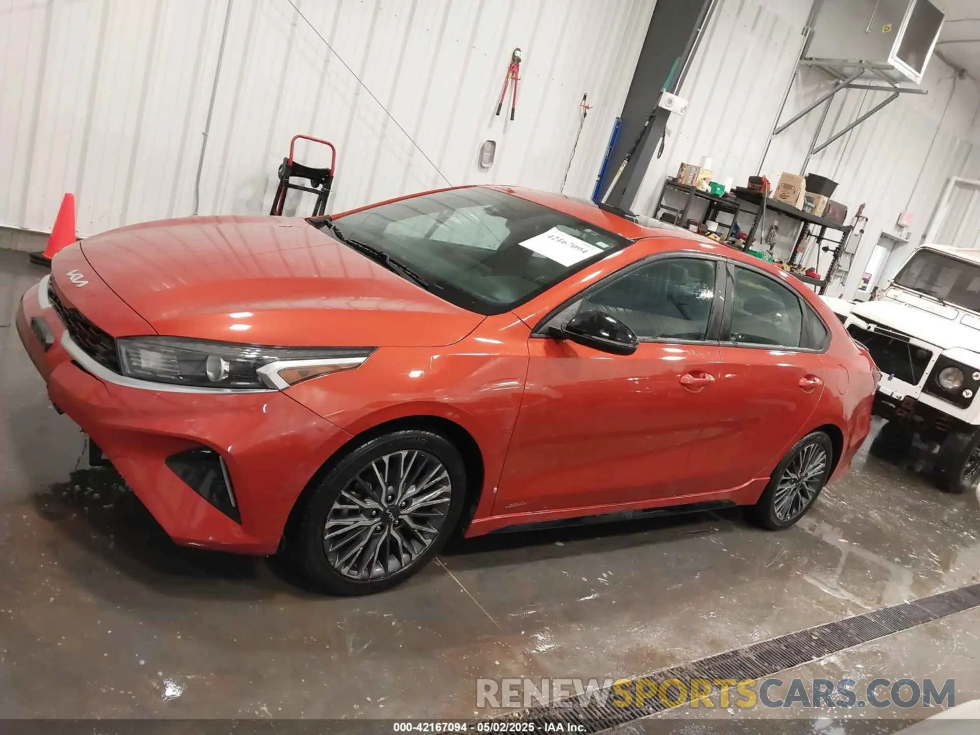 14 fotografías del automóvil dañado 3KPF54AD4PE599104 KIA FORTE 2023