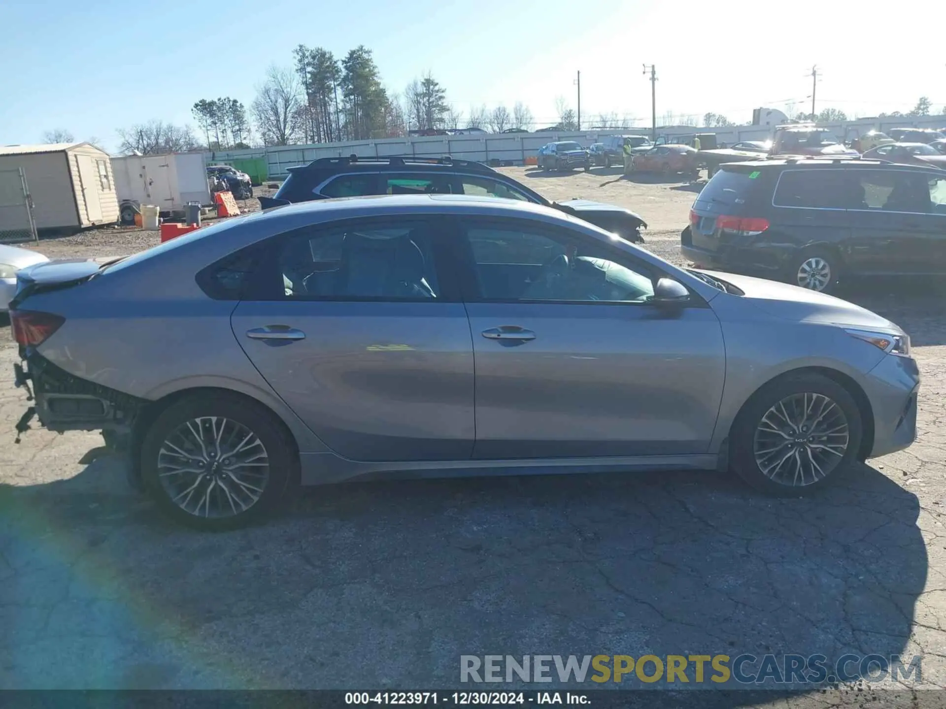 14 fotografías del automóvil dañado 3KPF54AD4PE671239 KIA FORTE 2023