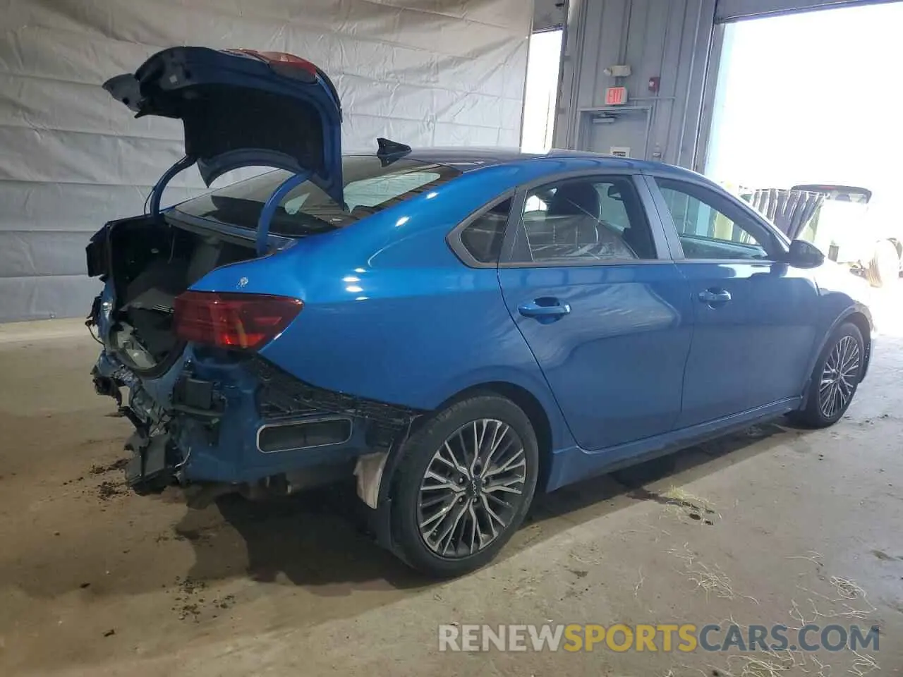 3 fotografías del automóvil dañado 3KPF54AD5PE514240 KIA FORTE 2023