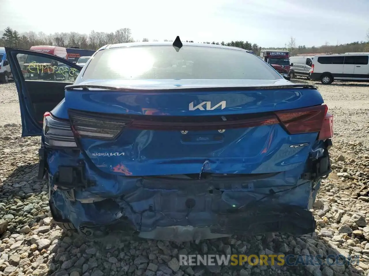 6 fotografías del automóvil dañado 3KPF54AD5PE514240 KIA FORTE 2023