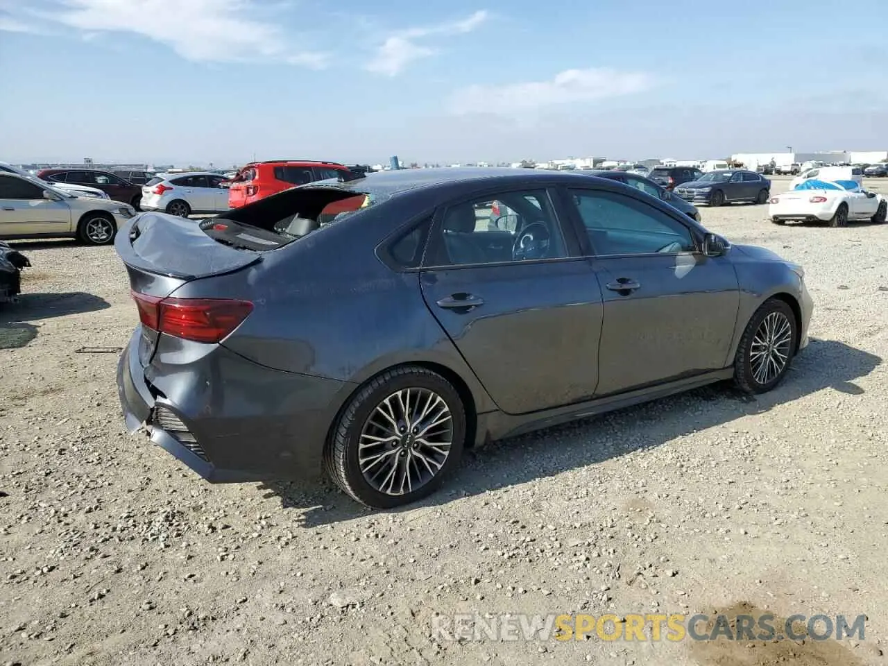 3 fotografías del automóvil dañado 3KPF54AD5PE596521 KIA FORTE 2023