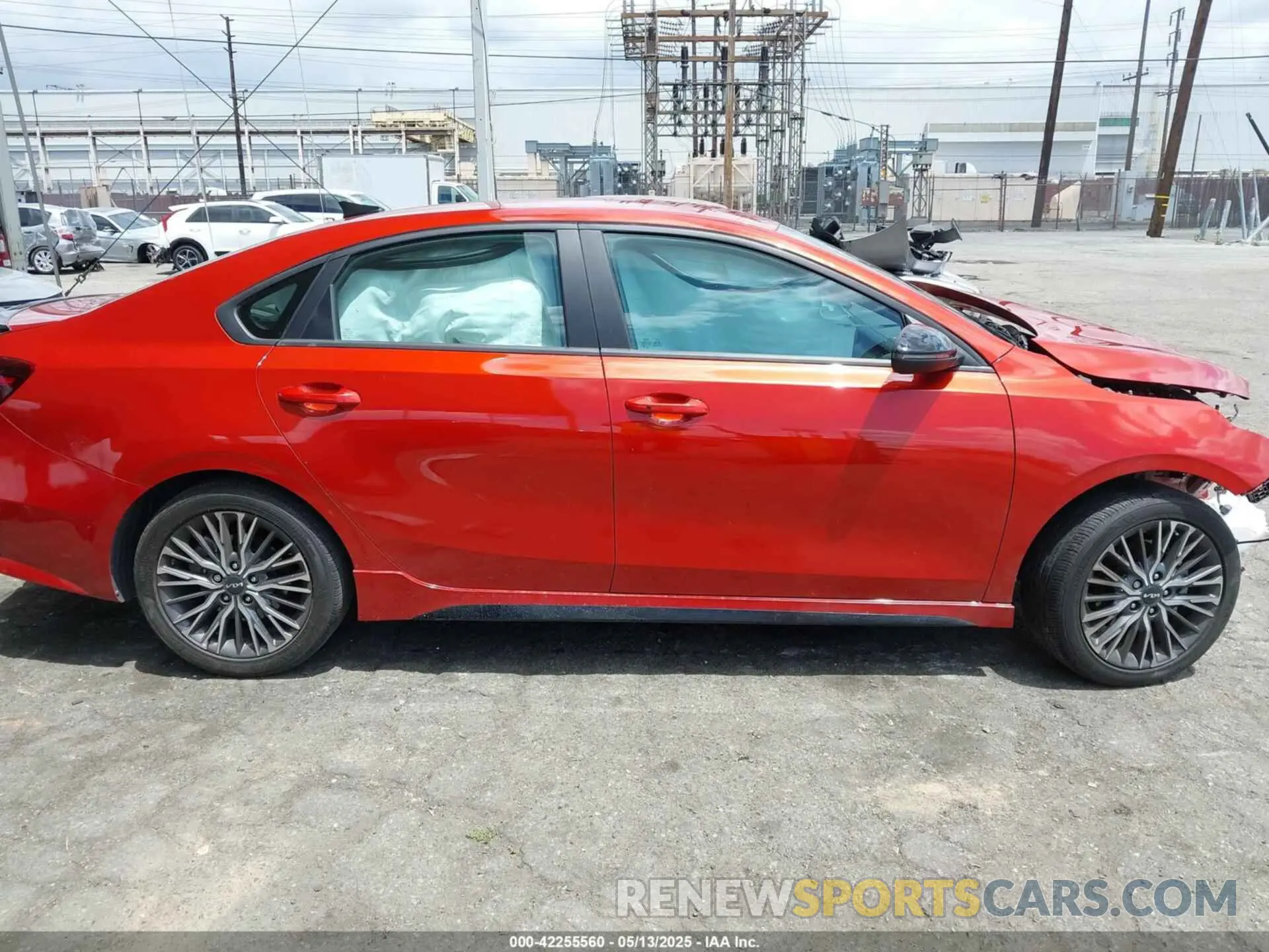 14 fotografías del automóvil dañado 3KPF54AD5PE622308 KIA FORTE 2023