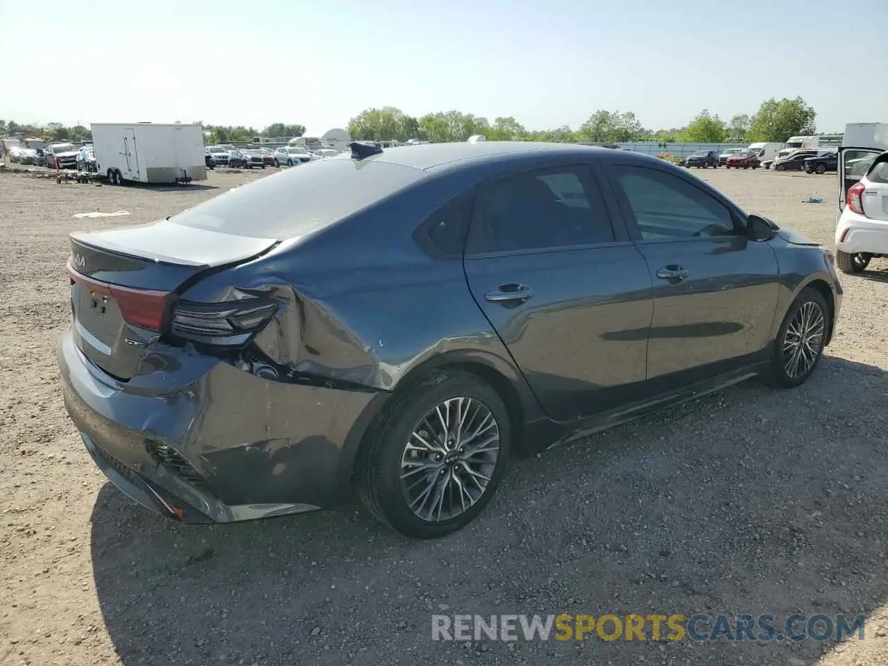 3 fotografías del automóvil dañado 3KPF54AD5PE676434 KIA FORTE 2023