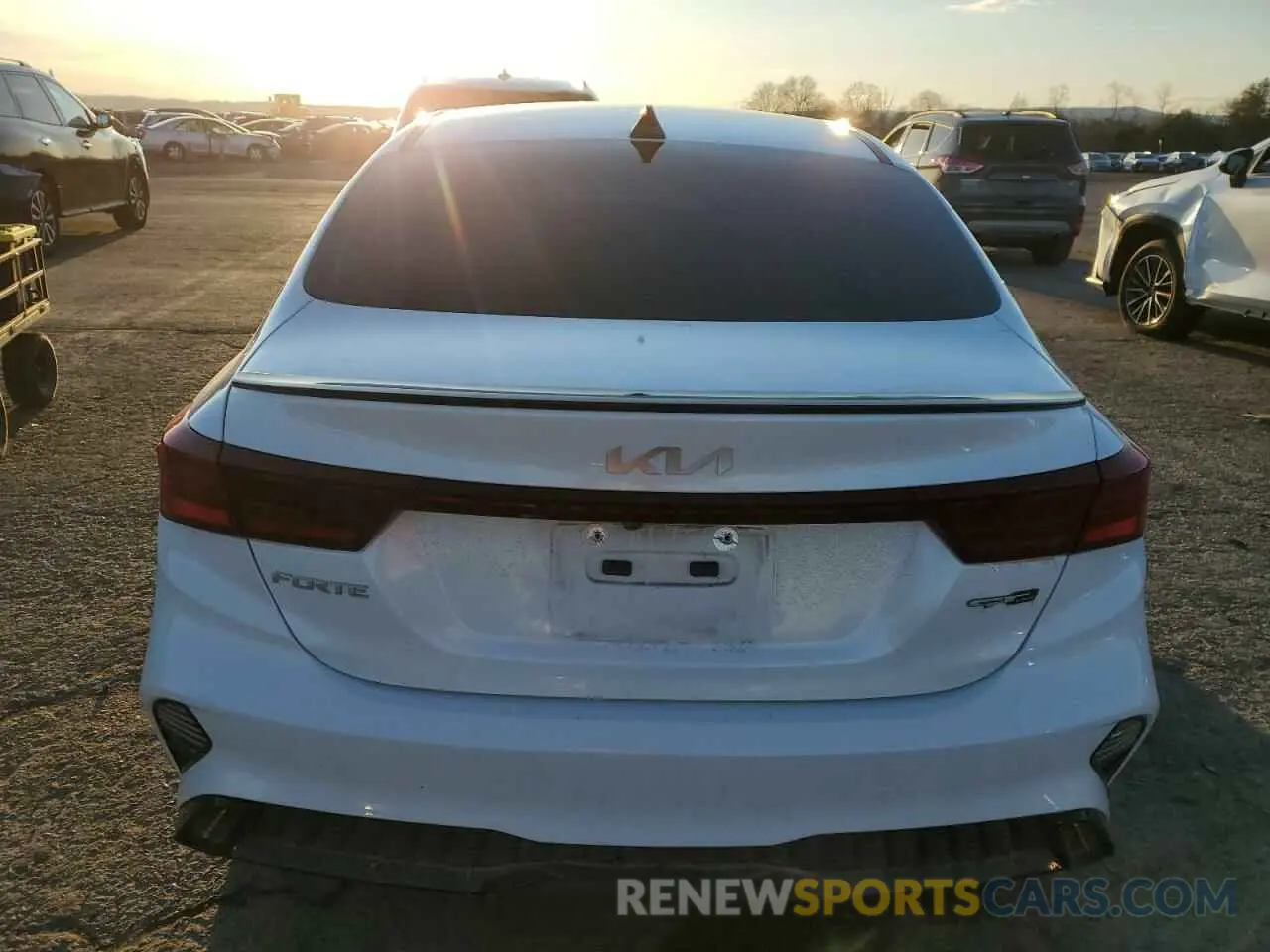 6 fotografías del automóvil dañado 3KPF54AD5PE679799 KIA FORTE 2023