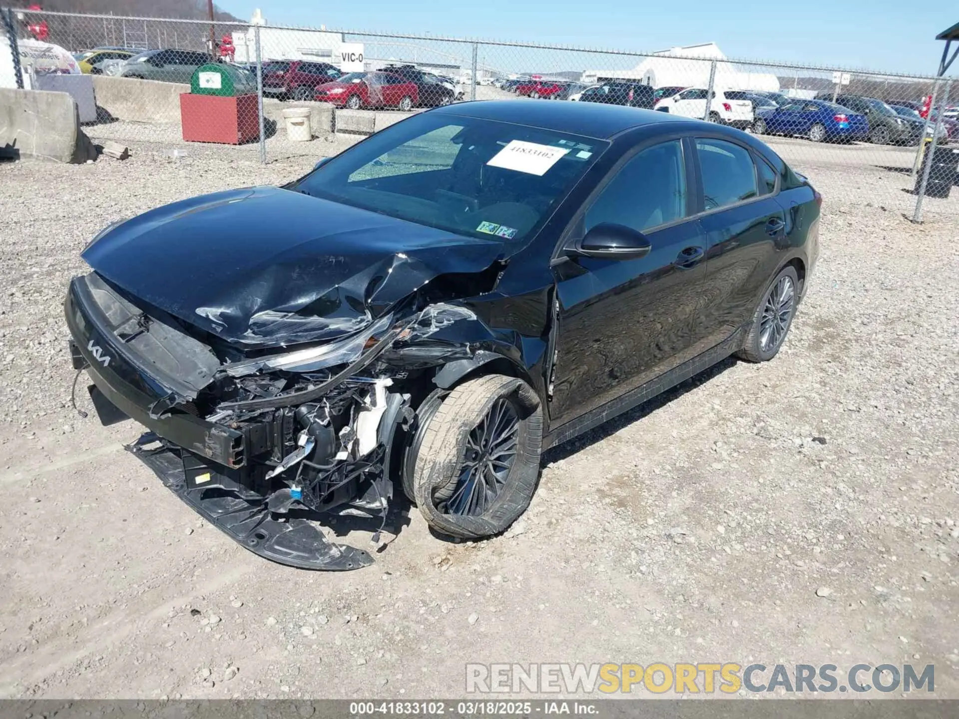2 fotografías del automóvil dañado 3KPF54AD6PE534643 KIA FORTE 2023