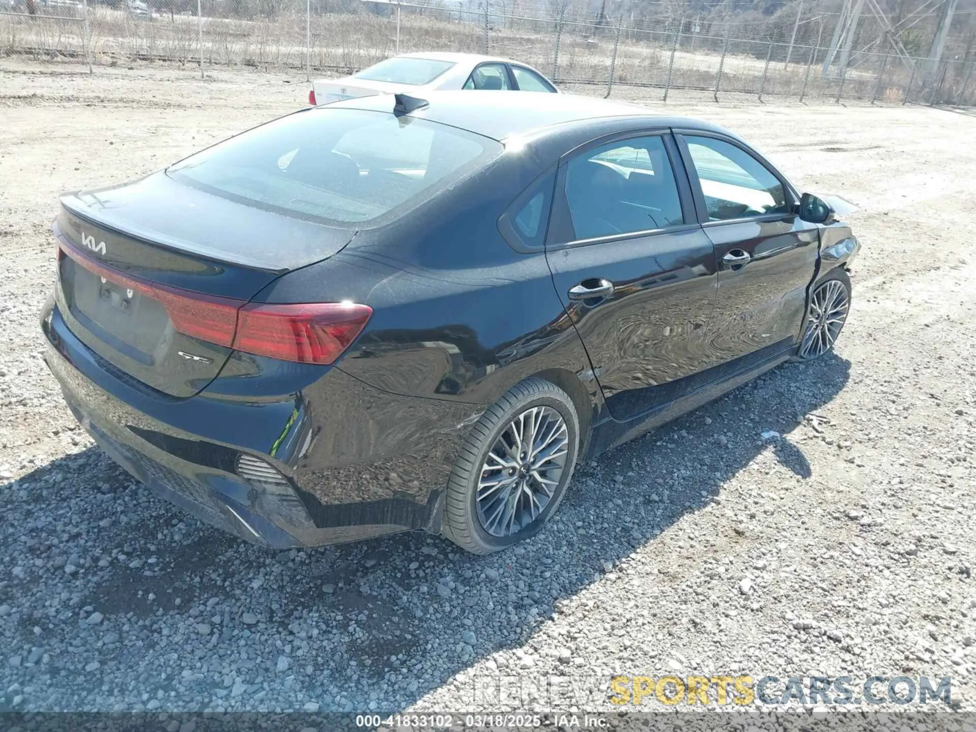4 fotografías del automóvil dañado 3KPF54AD6PE534643 KIA FORTE 2023