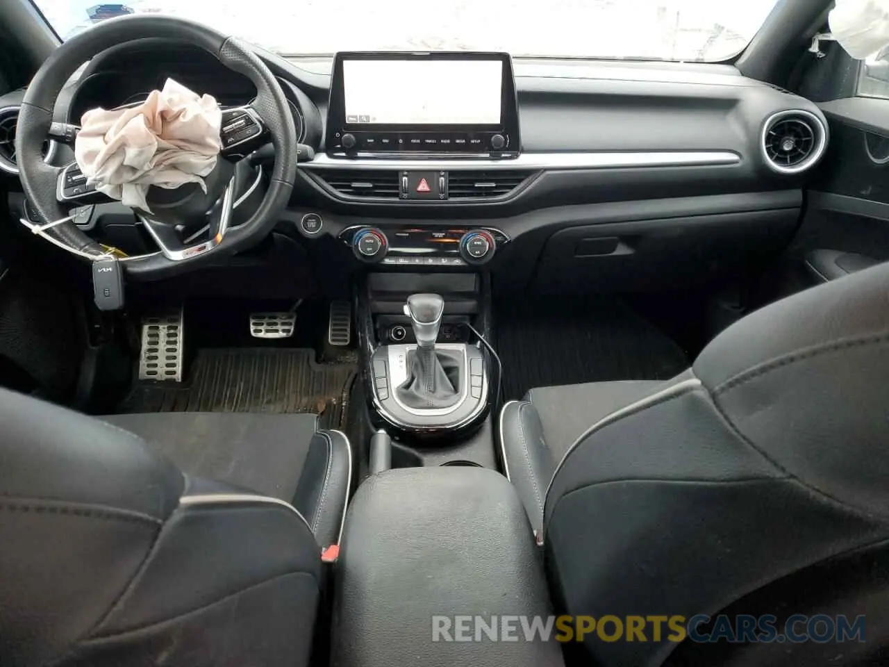 8 fotografías del automóvil dañado 3KPF54AD6PE571014 KIA FORTE 2023
