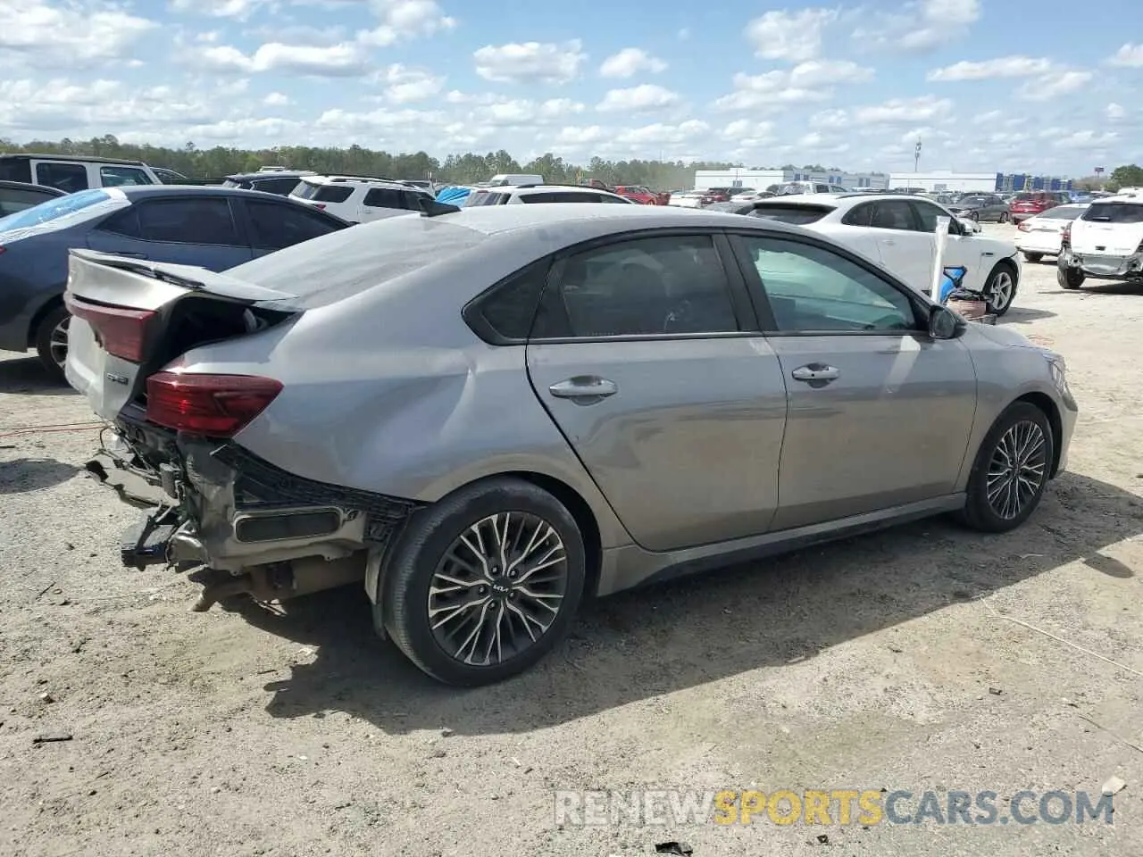 3 fotografías del automóvil dañado 3KPF54AD6PE572714 KIA FORTE 2023