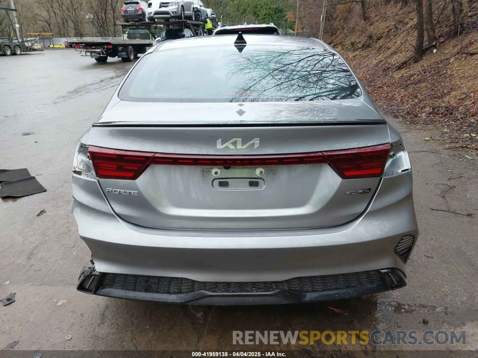 17 fotografías del automóvil dañado 3KPF54AD6PE581350 KIA FORTE 2023