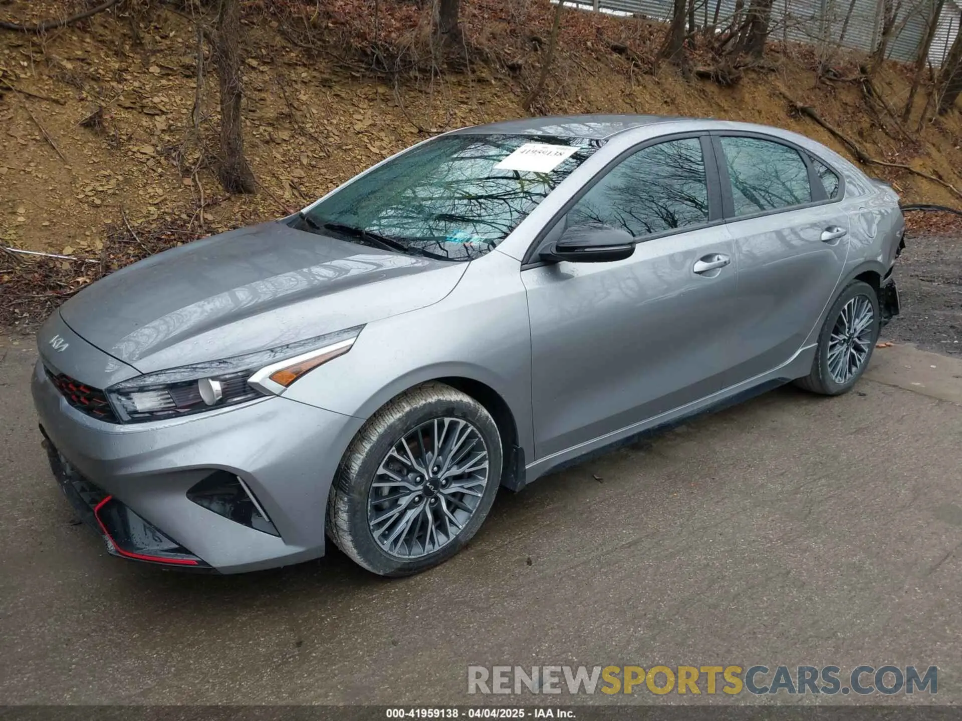 2 fotografías del automóvil dañado 3KPF54AD6PE581350 KIA FORTE 2023