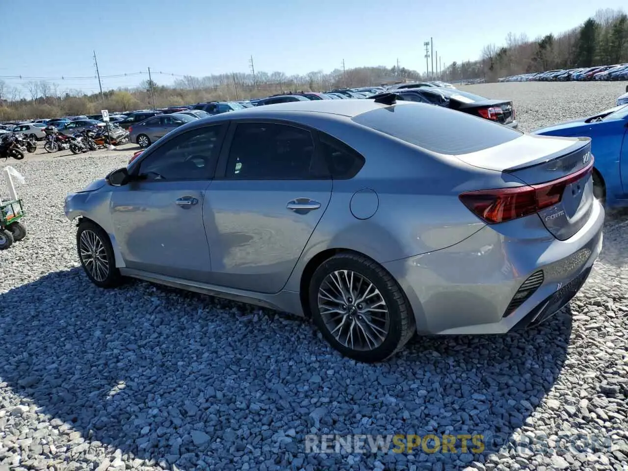 2 fotografías del automóvil dañado 3KPF54AD6PE603007 KIA FORTE 2023