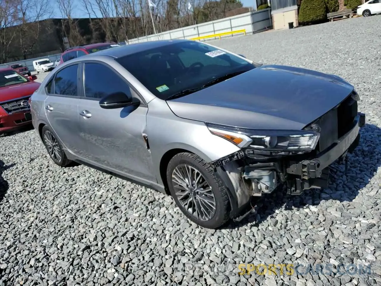 4 fotografías del automóvil dañado 3KPF54AD6PE603007 KIA FORTE 2023