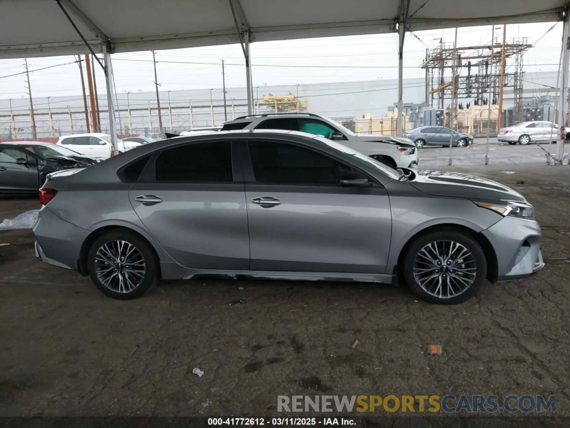 13 fotografías del automóvil dañado 3KPF54AD6PE681500 KIA FORTE 2023