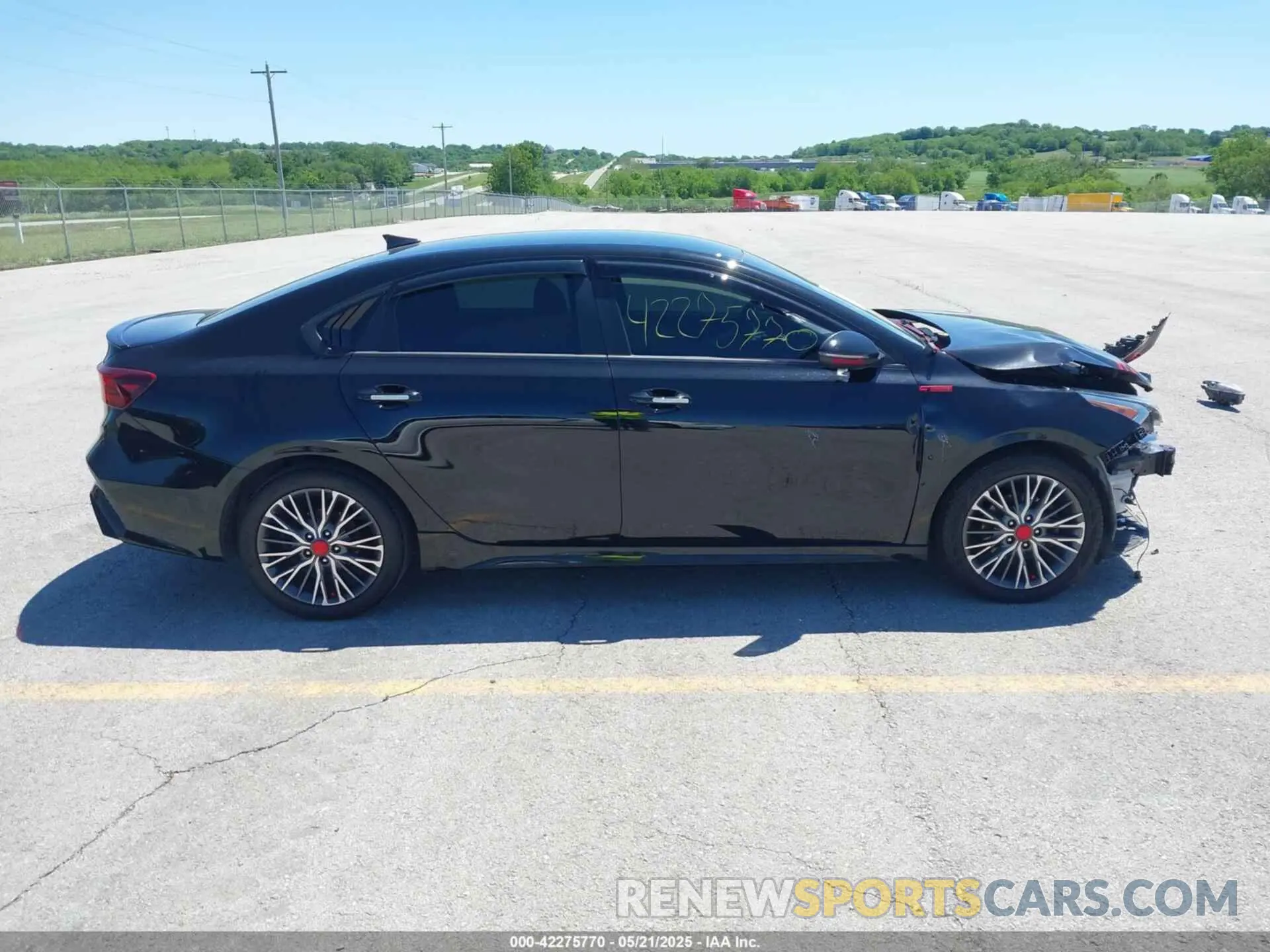 13 fotografías del automóvil dañado 3KPF54AD7PE527698 KIA FORTE 2023