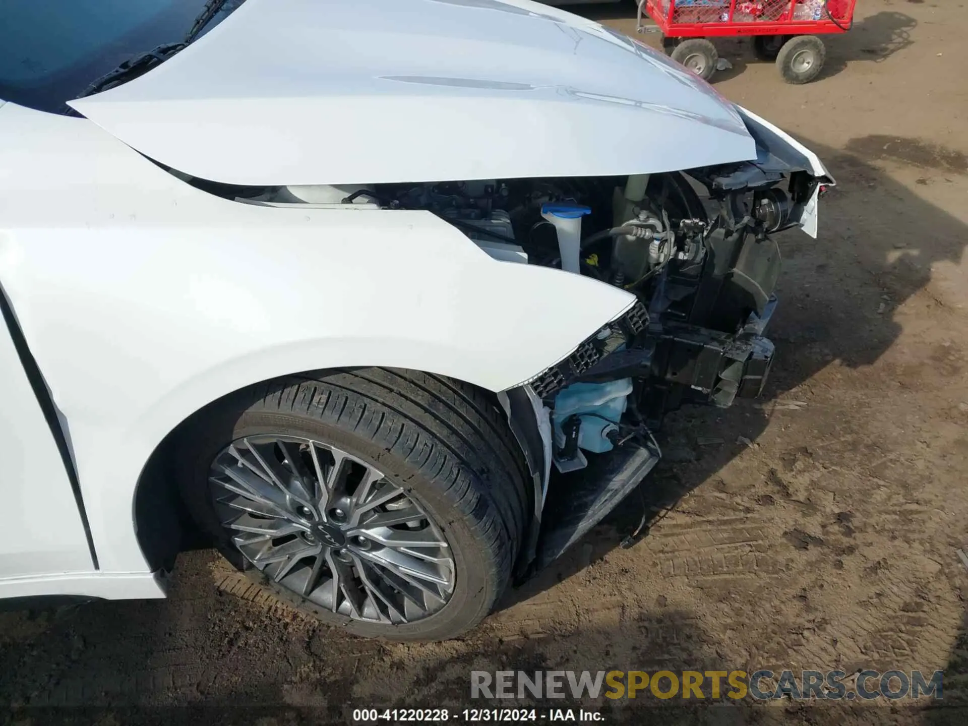 19 fotografías del automóvil dañado 3KPF54AD8PE556241 KIA FORTE 2023