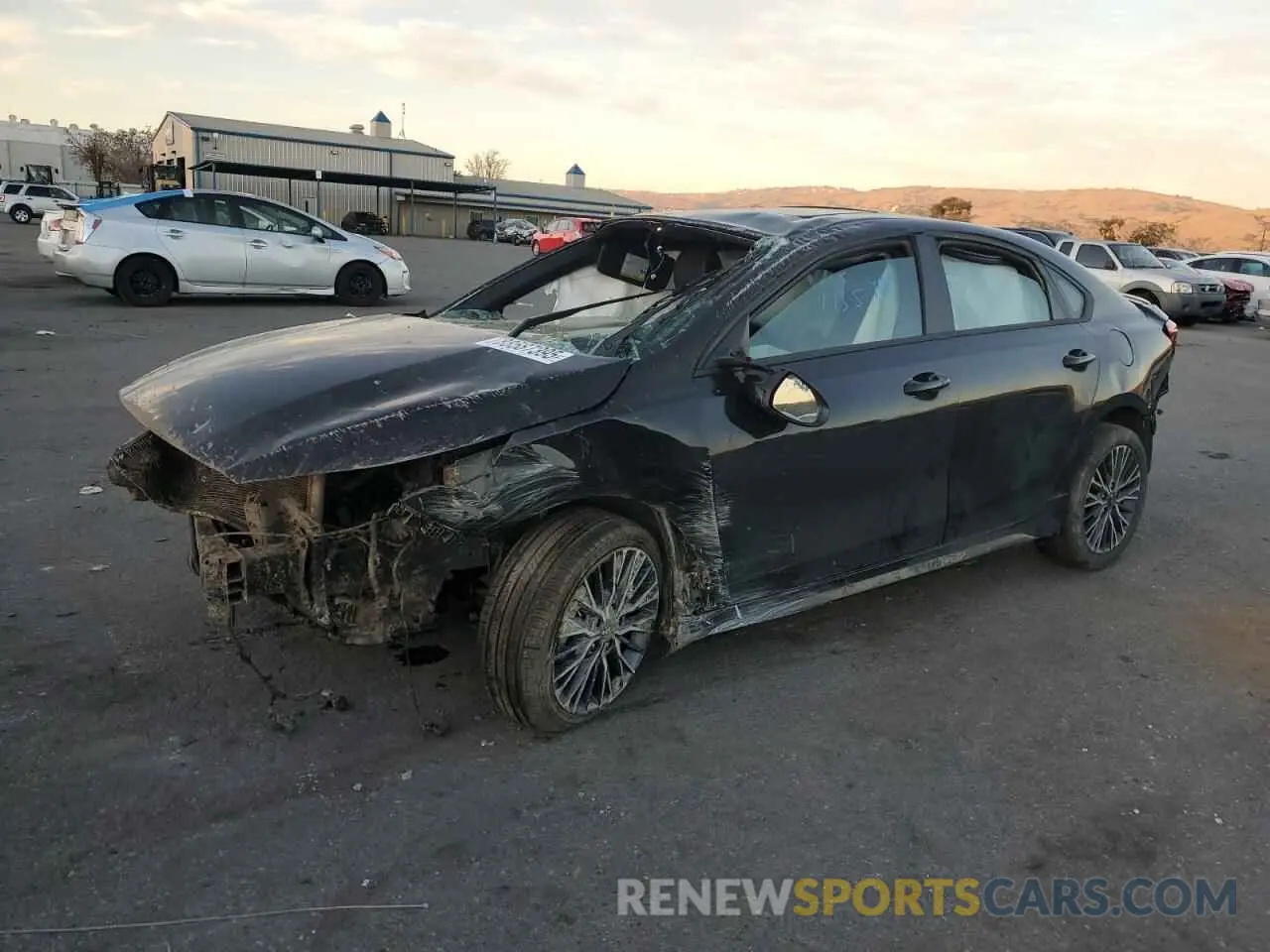 1 fotografías del automóvil dañado 3KPF54AD8PE593287 KIA FORTE 2023