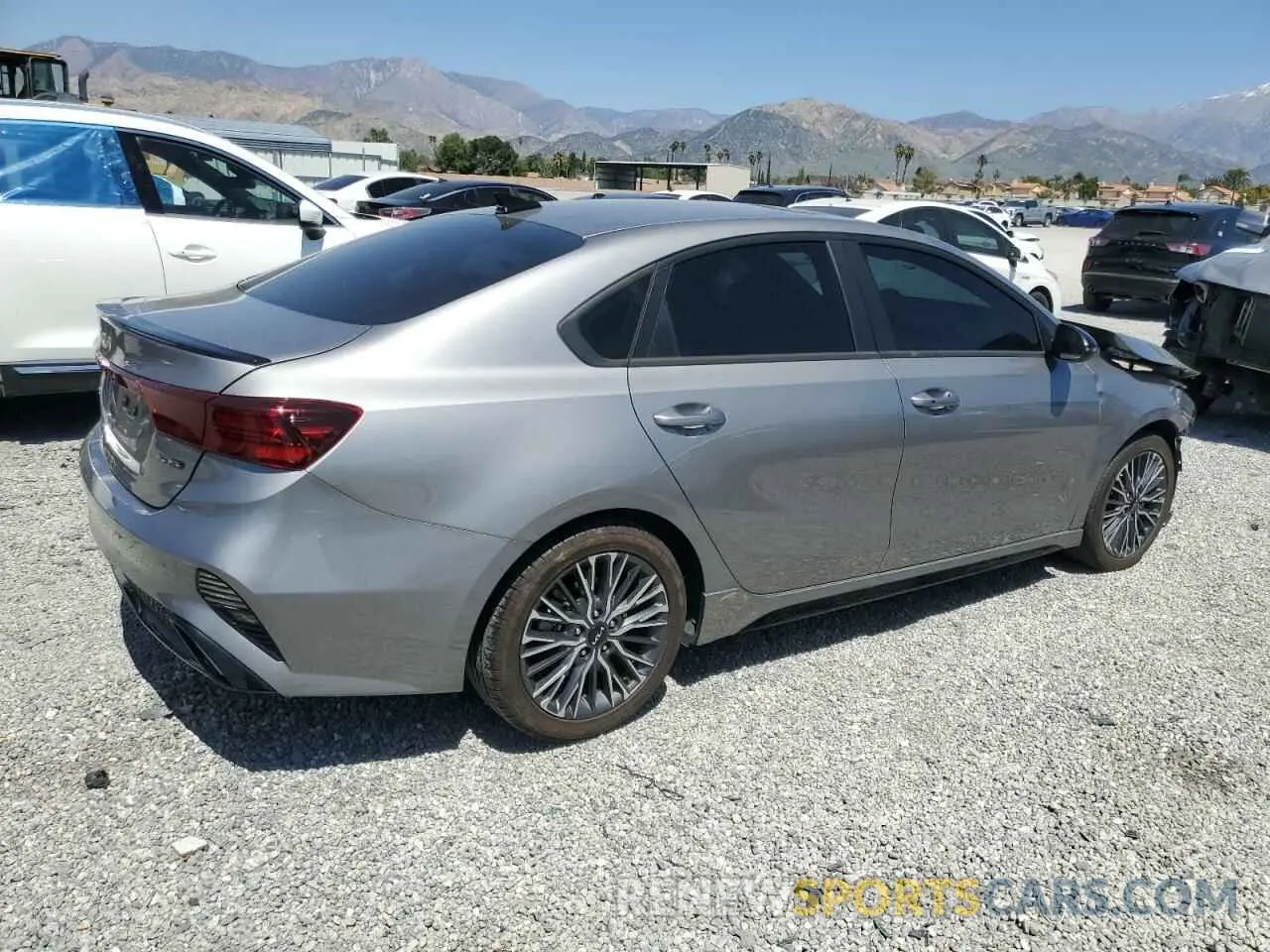 3 fotografías del automóvil dañado 3KPF54AD8PE604384 KIA FORTE 2023