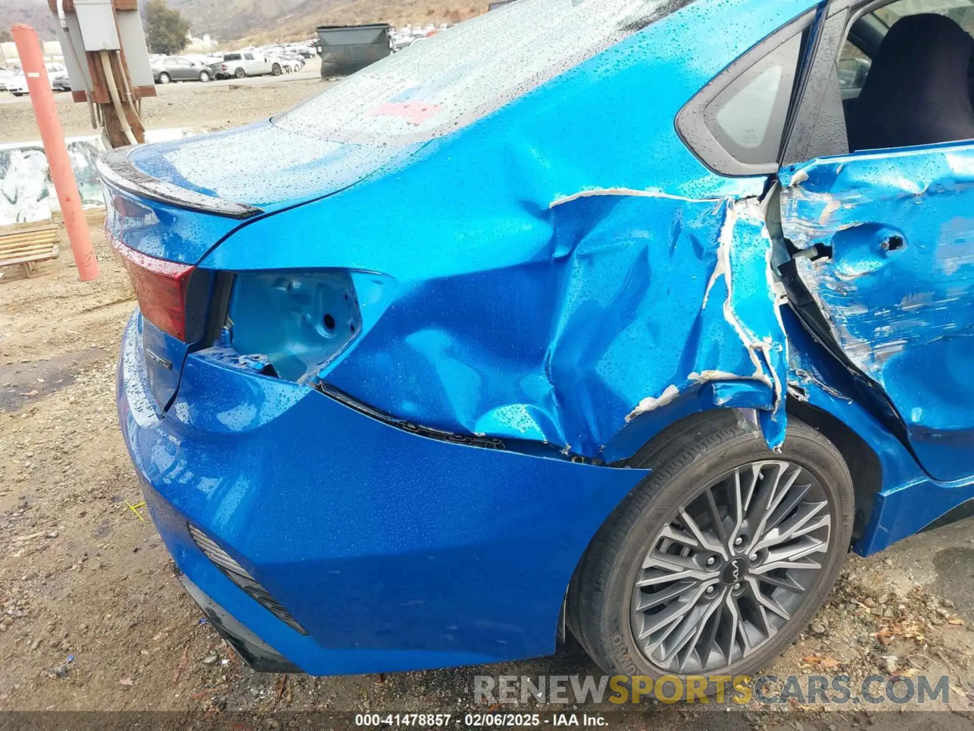12 fotografías del automóvil dañado 3KPF54AD8PE652127 KIA FORTE 2023