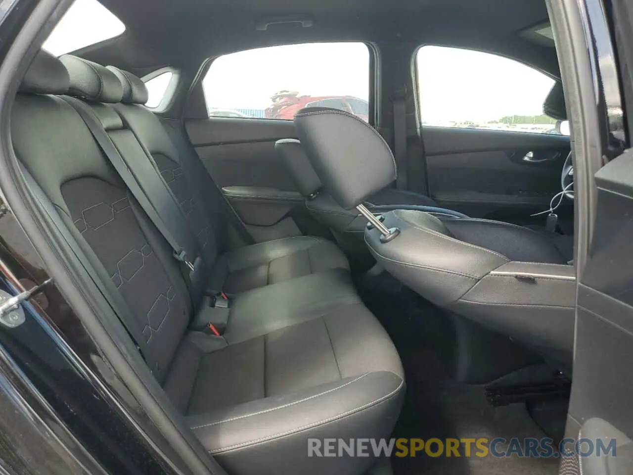 10 fotografías del automóvil dañado 3KPF54AD9PE565160 KIA FORTE 2023