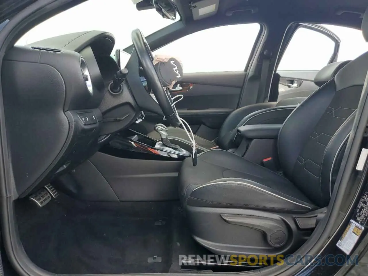 7 fotografías del automóvil dañado 3KPF54AD9PE565160 KIA FORTE 2023