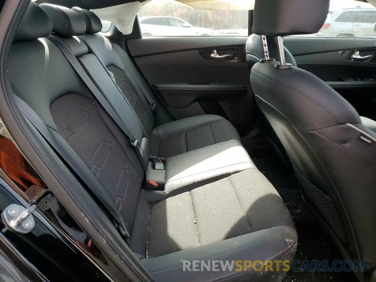 10 fotografías del automóvil dañado 3KPF54AD9PE609416 KIA FORTE 2023