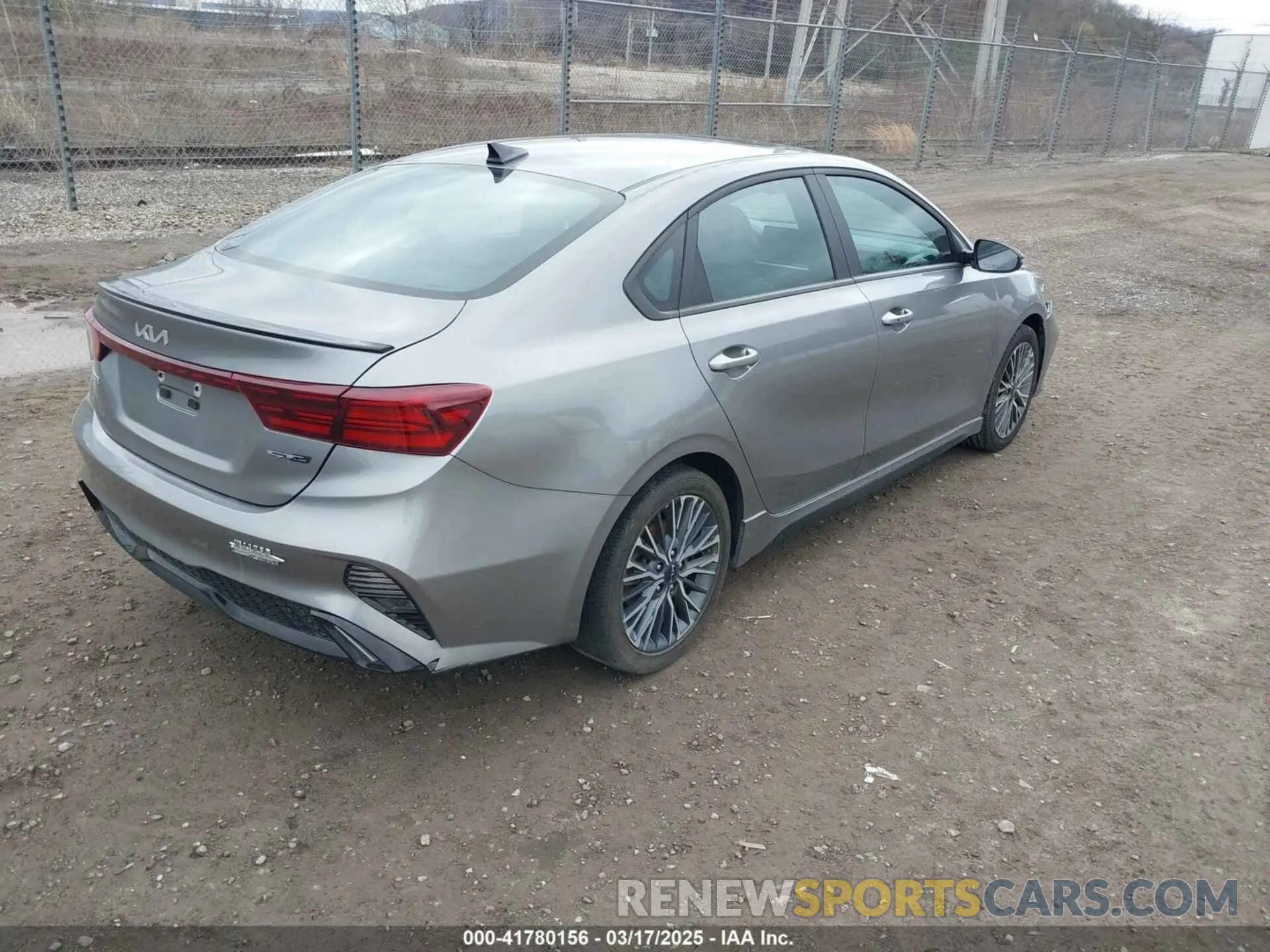4 fotografías del automóvil dañado 3KPF54AD9PE647678 KIA FORTE 2023