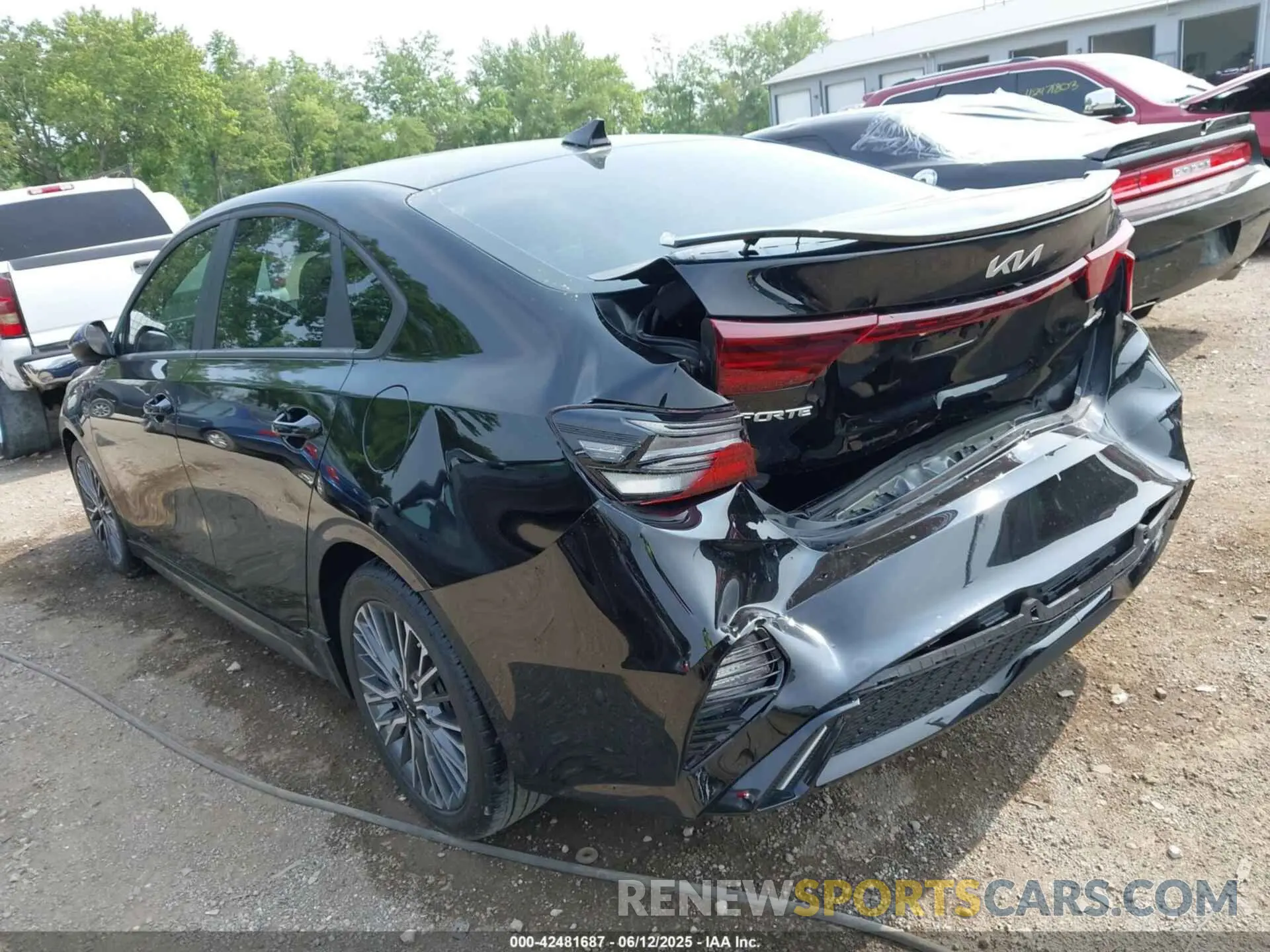 3 fotografías del automóvil dañado 3KPF54AD9PE648250 KIA FORTE 2023