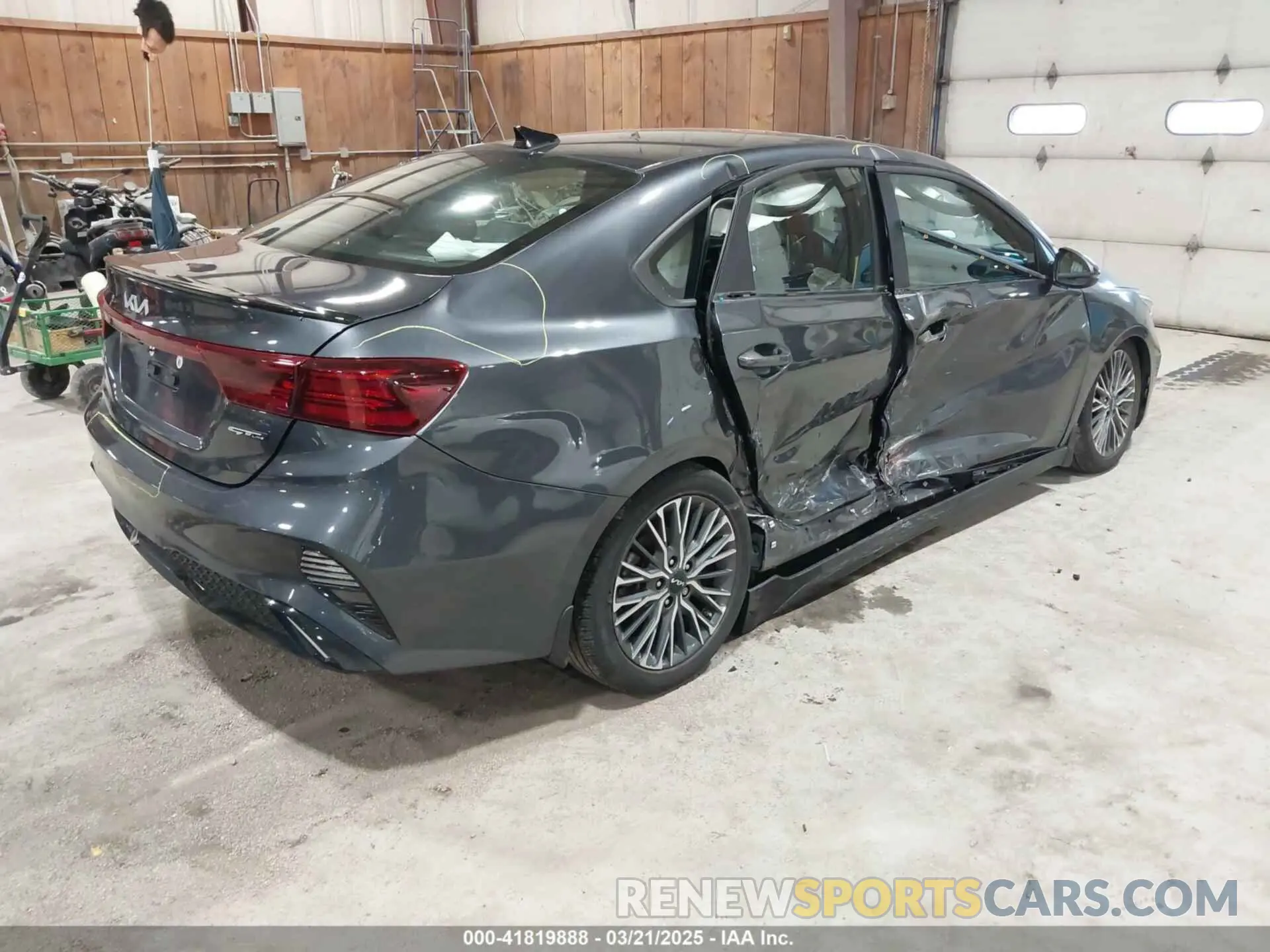 4 fotografías del automóvil dañado 3KPF54ADXPE535388 KIA FORTE 2023