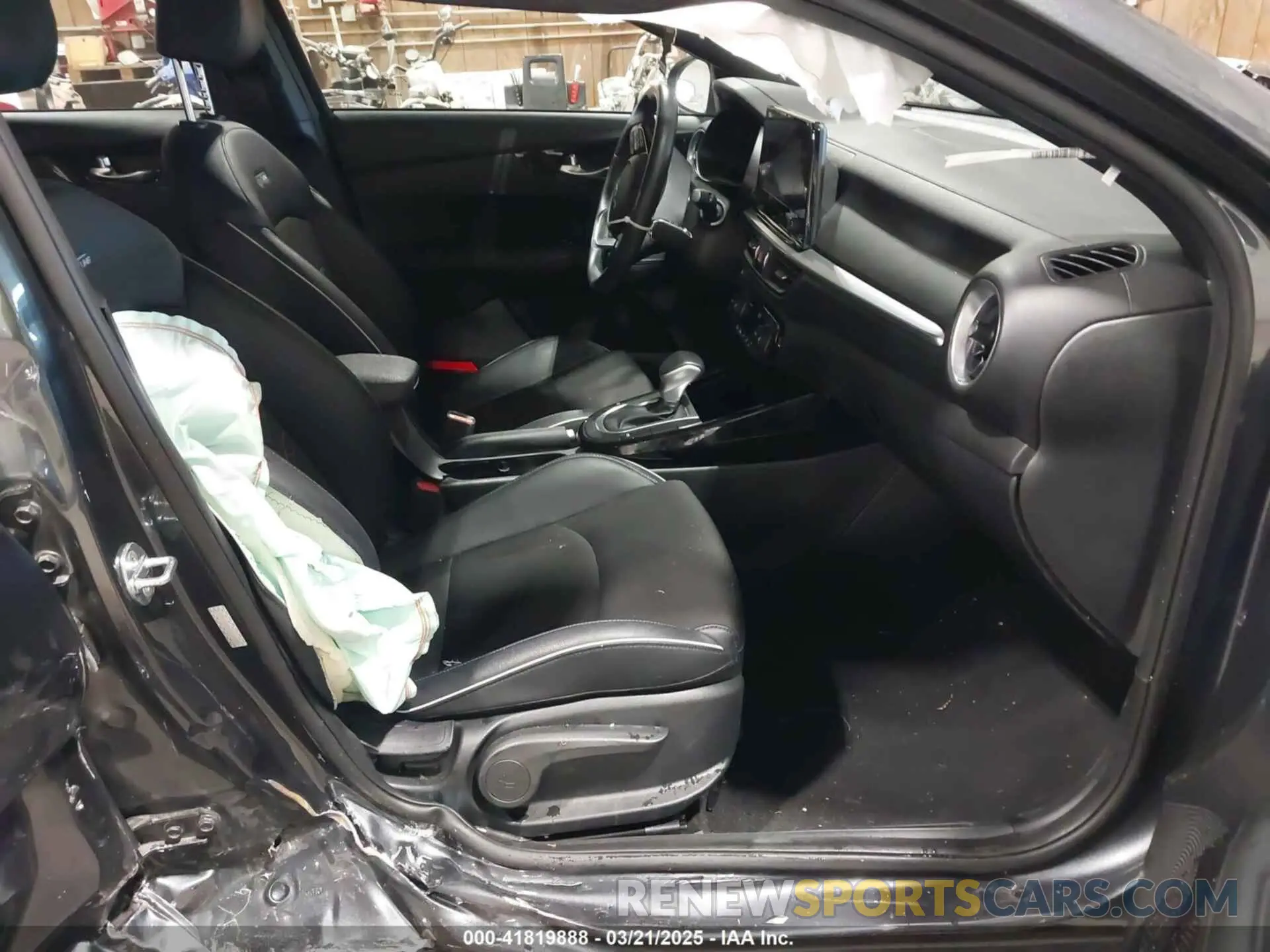 5 fotografías del automóvil dañado 3KPF54ADXPE535388 KIA FORTE 2023