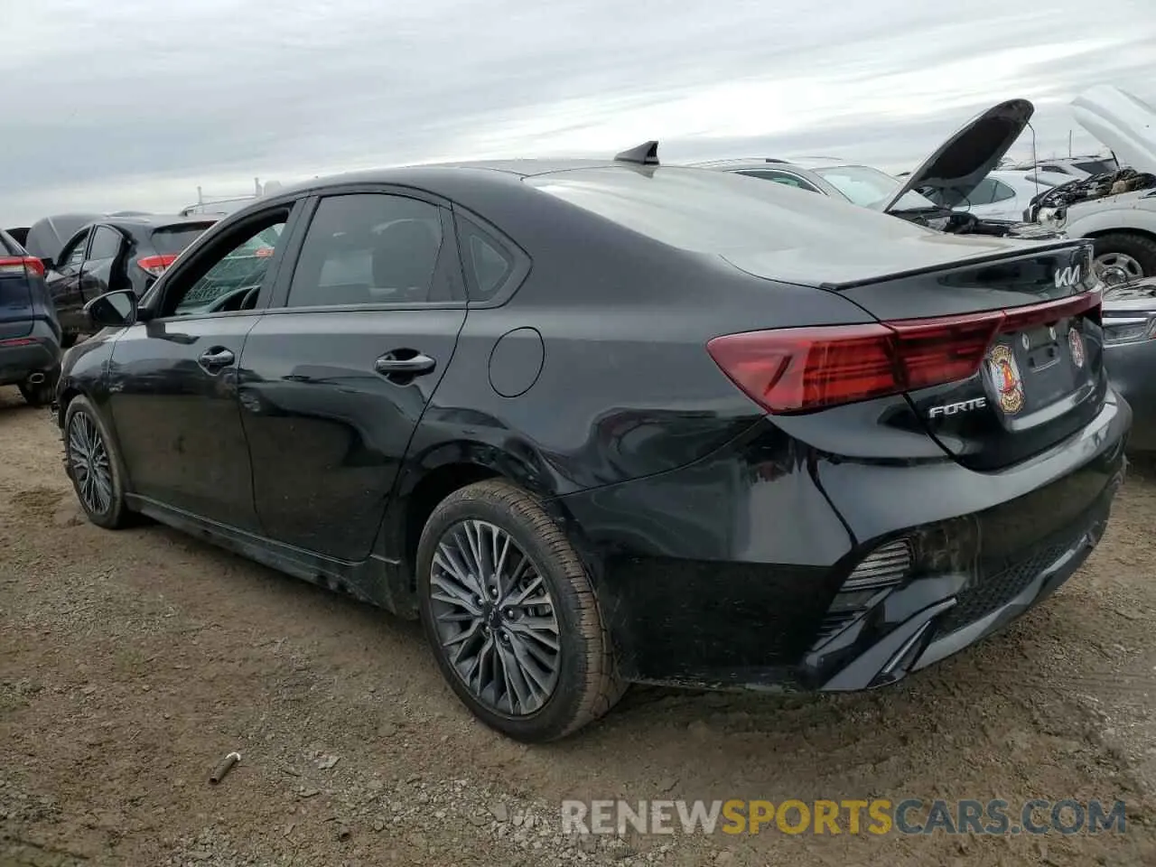 2 fotografías del automóvil dañado 3KPF54ADXPE549016 KIA FORTE 2023