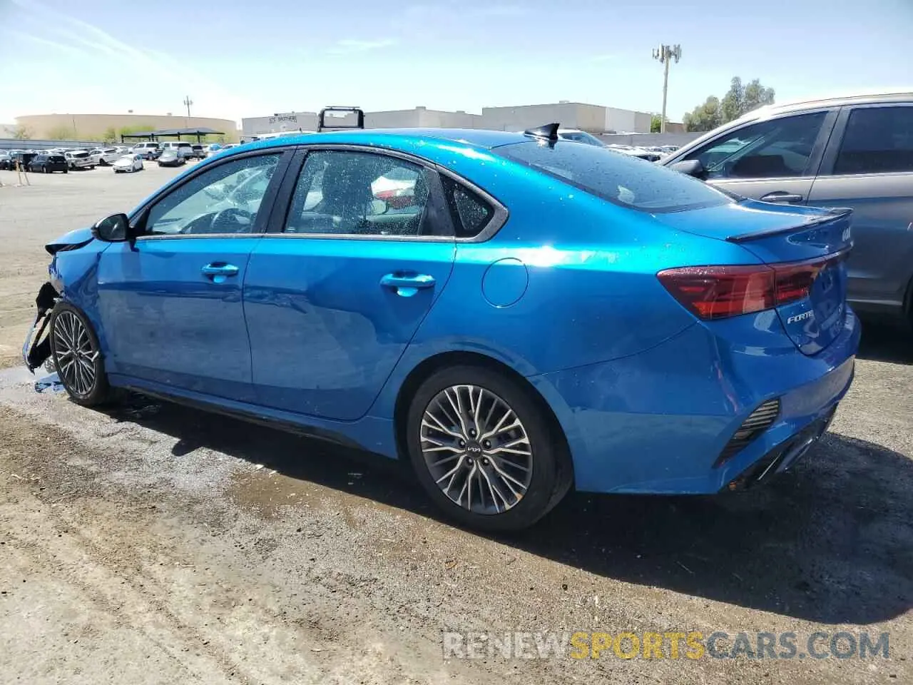 2 fotografías del automóvil dañado 3KPF54ADXPE555740 KIA FORTE 2023
