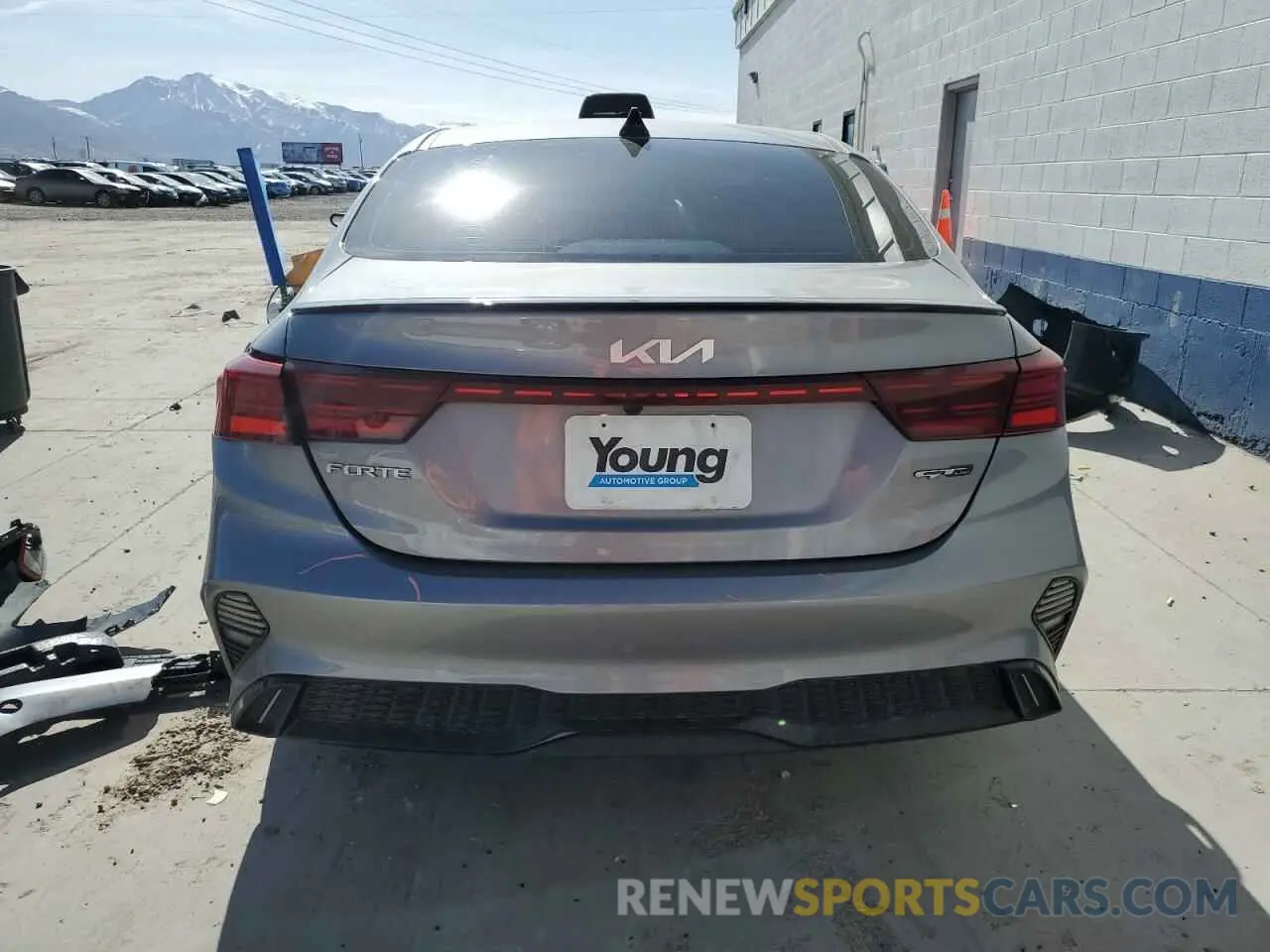 6 fotografías del automóvil dañado 3KPF54ADXPE568195 KIA FORTE 2023