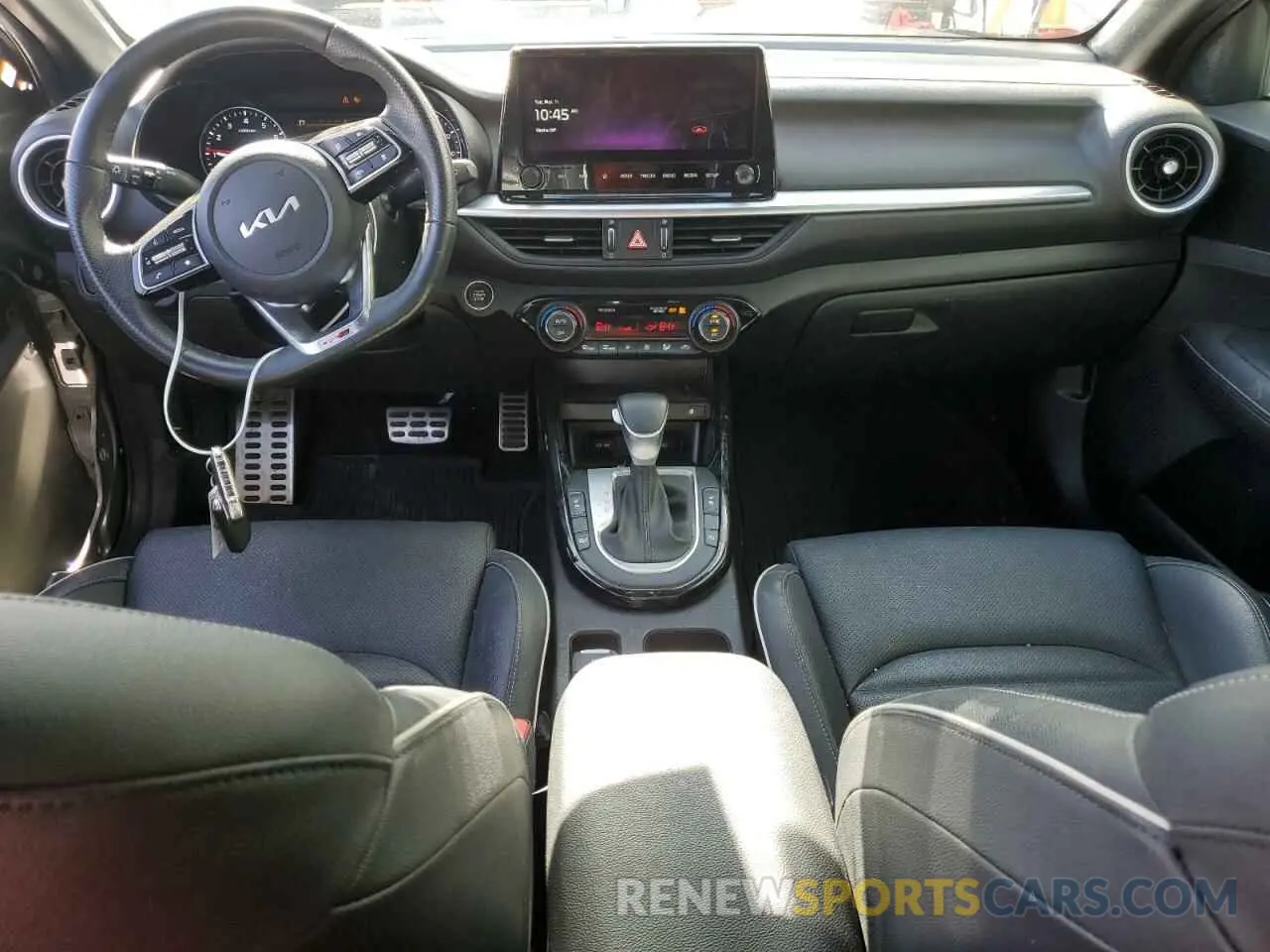 8 fotografías del automóvil dañado 3KPF54ADXPE568195 KIA FORTE 2023