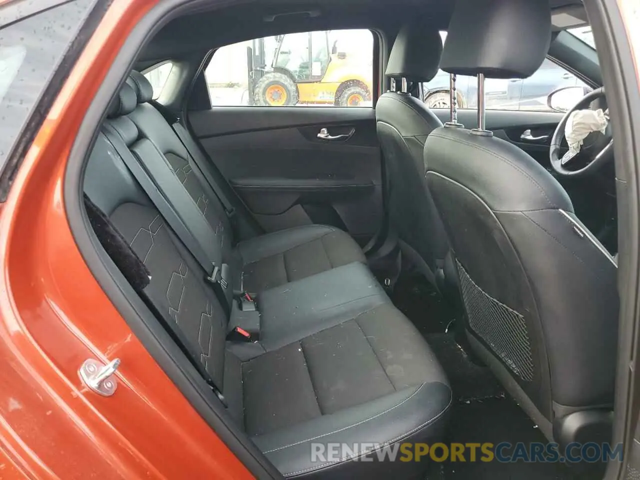 10 fotografías del automóvil dañado 3KPF54ADXPE610087 KIA FORTE 2023