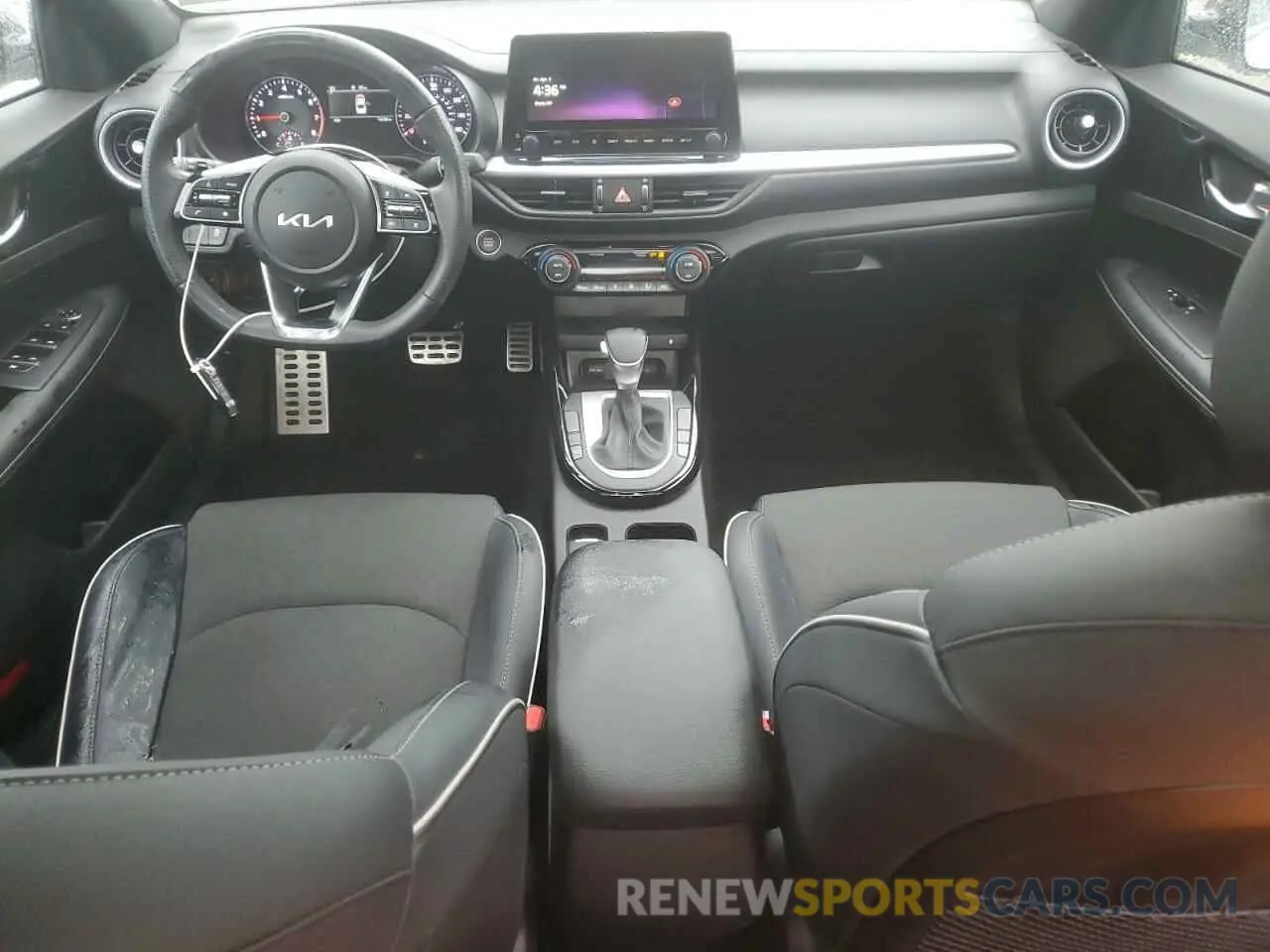 8 fotografías del automóvil dañado 3KPF54ADXPE646605 KIA FORTE 2023